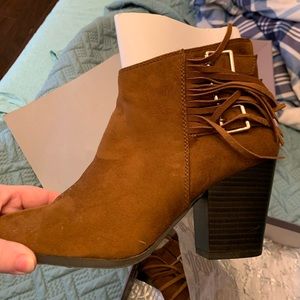 Jennifer Lopez boots with fringe